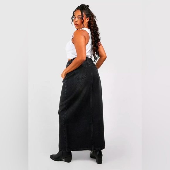 NWT Boohoo Black Maxi Jean Skirt with Slit Size 22 - Picture 2 of 6
